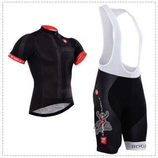 Conjunto de ciclismo Castelli para el verano: comodidad y frescura en cada pedalada