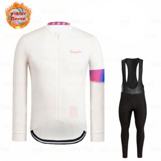 Ropa térmica de ciclismo Rapha para que pedalees cómodo y sin olores