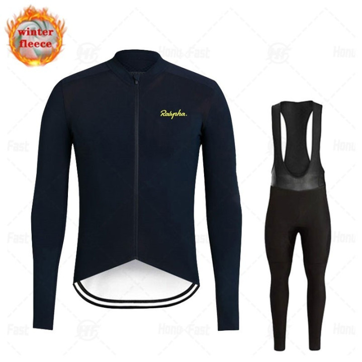 Ropa térmica de ciclismo Rapha para estar cómodo y fresco en tus rutas