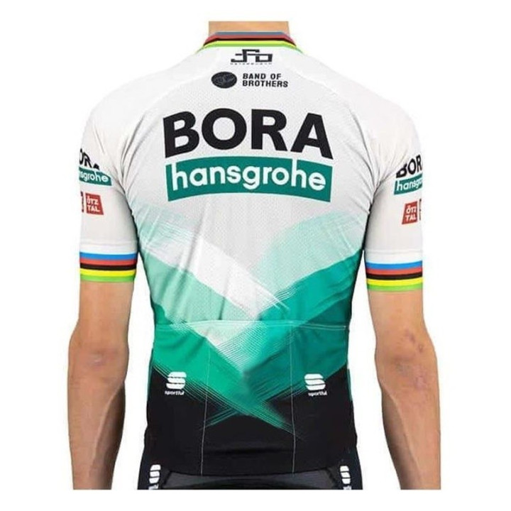 Ropa de ciclismo de verano BORA: comodidad y estilo en tus paseos