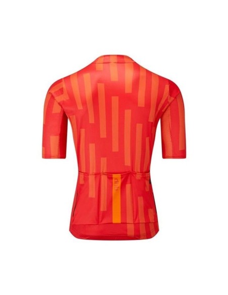 Ropa de ciclismo de verano con tirantes DHB: comodidad y frescura para tus paseos