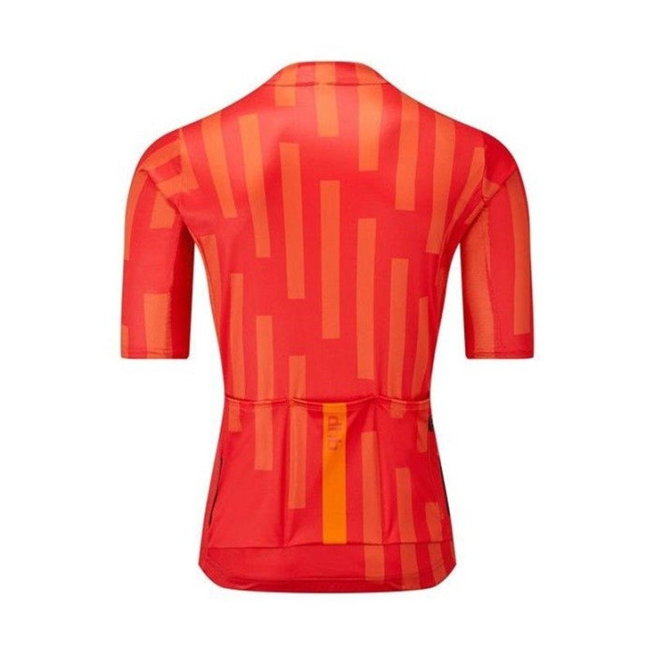 Ropa de ciclismo de verano con tirantes DHB: comodidad y frescura para tus paseos