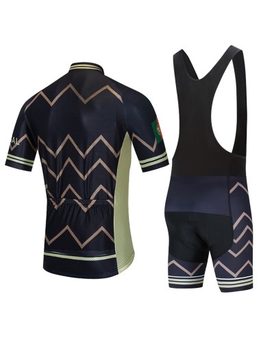 Conjunto de ciclismo corto de verano en Portugal: comodidad y estilo para tus paseos