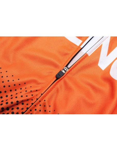 Conjunto de ciclismo CCC RENO para el verano: comodidad y frescura en cada pedalada