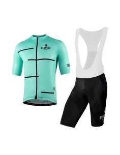 Conjunto corto de ciclismo de verano: comodidad y frescura para tus paseos