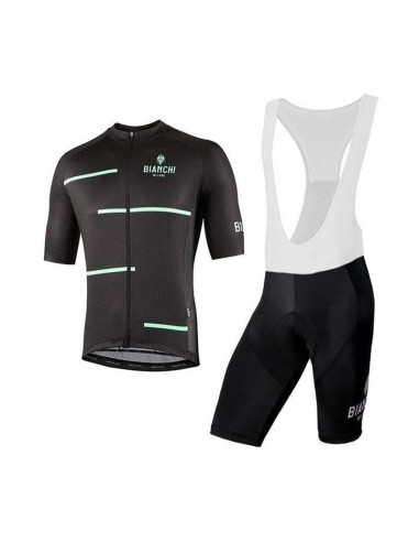 Ropa de ciclismo corto para el verano: comodidad y estilo para tus paseos
