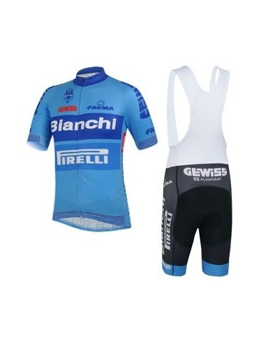 Conjunto corto de ciclismo de verano para sentirte cómodo en tus paseos