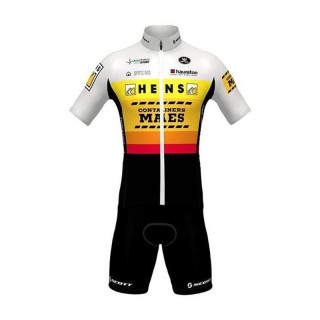 Conjunto de ciclismo corto HENS para disfrutar del verano en la bici