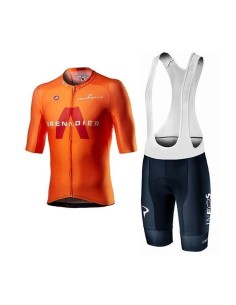 Conjunto de ciclismo corto INEOS GRENADIER para disfrutar del verano en la bici