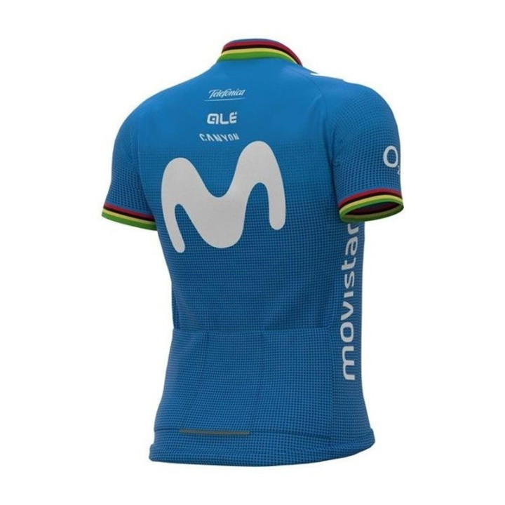 Conjunto de ciclismo corto Movistar para el verano: comodidad y frescura aseguradas