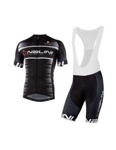 Conjunto corto de ciclismo Nalini: fresco y cómodo para tus paseos de verano
