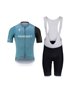 Conjunto de ciclismo corto Wilier 7C para un verano fresco y cómodo
