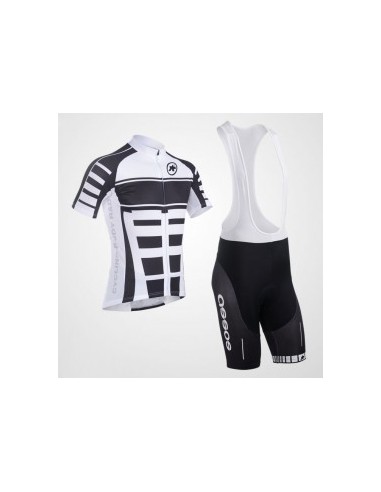 Conjunto de Ciclismo Assos: Comodidad y Estilo para tus Paseos de Verano