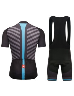 Conjunto de ciclismo corto Castelli: calidad y comodidad para tus rutas de verano 2