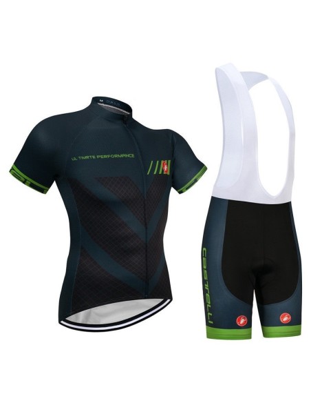 Equipación corta Castelli para ciclistas: comodidad y estilo en cada pedaleo