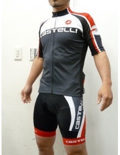 Conjunto corto de ciclismo Castelli: comodidad y estilo para tus paseos 2