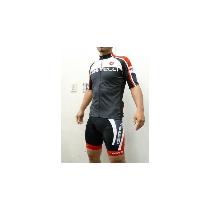Conjunto corto de ciclismo Castelli: comodidad y estilo para tus paseos