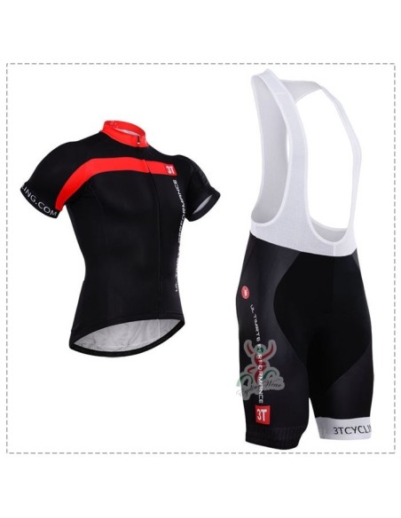 "Conjunto corto de ciclismo 3T: comodidad y frescura para tus paseos"