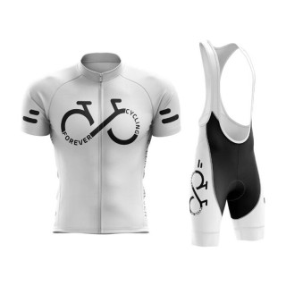 Conjunto corto de ciclismo: comodidad y estilo para tus paseos de verano