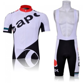 Conjunto corto de ciclismo Capo: comodidad y frescura para tus rutas de verano