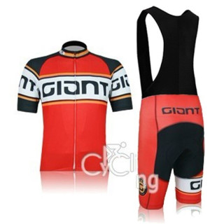 Conjunto corto de ciclismo Giant: comodidad y estilo para tus paseos