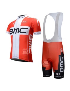 Conjunto corto de ciclismo BMC: comodidad y frescura para tus paseos de verano