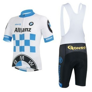 Equipación corta BMC: comodidad y estilo para tus paseos en bicicleta