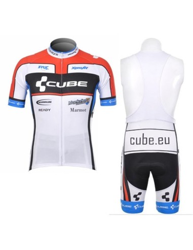 Conjunto corto de ciclismo CUBE: comodidad y frescura para tus rutas