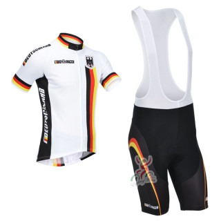 Conjunto corto de ciclismo: comodidad y frescura para tus paseos de verano