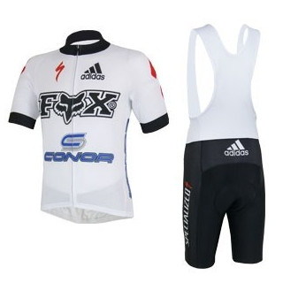 Conjunto corto de ciclismo FOX: comodidad y estilo para tus rutas