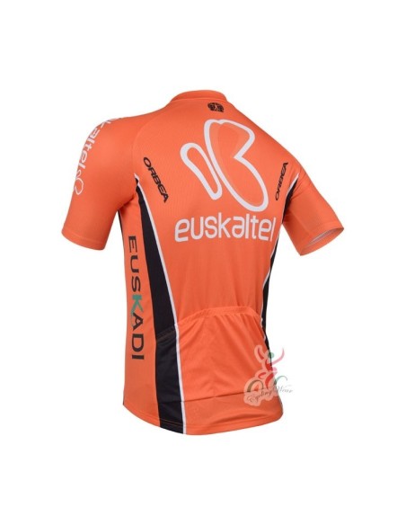 Conjunto corto de ciclismo Euskaltel Euskadi para un verano cómodo y fresco