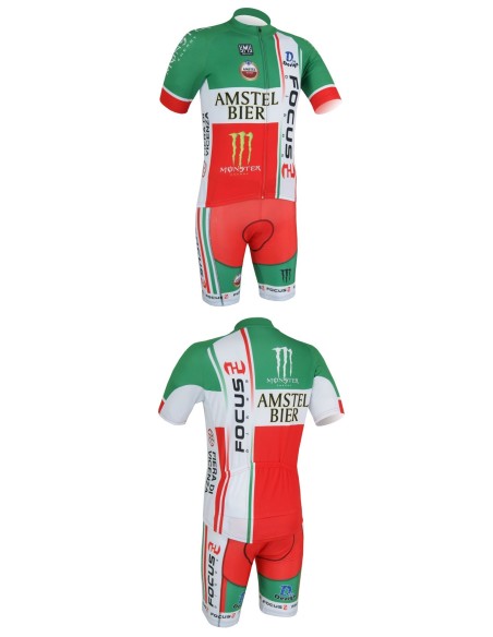 Conjunto corto de ciclismo cómodo y fresco para tus paseos de verano