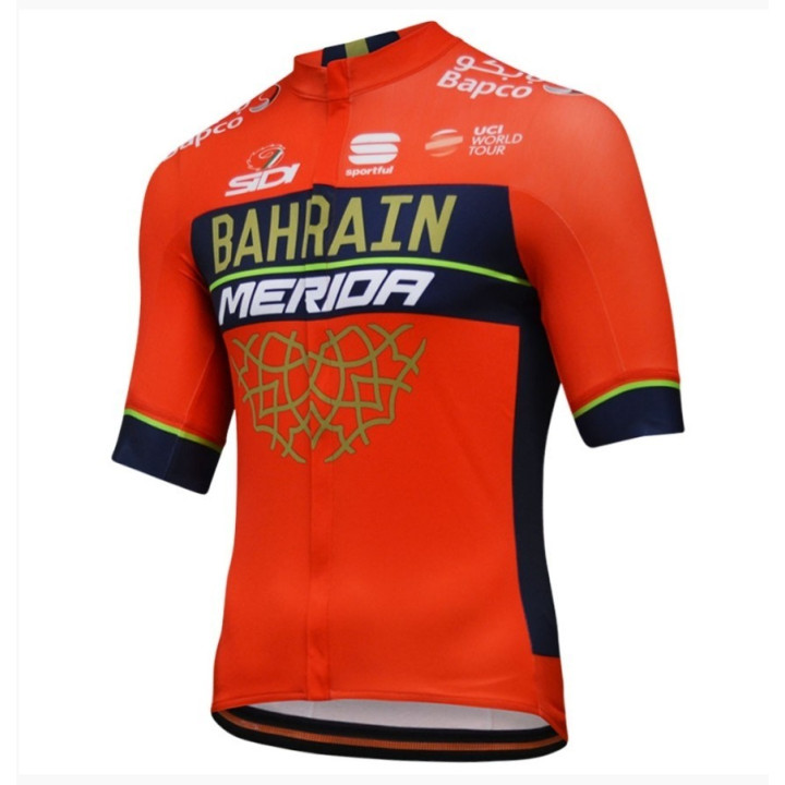 Maillot de ciclismo corto Merida: comodidad y frescura para tus rutas