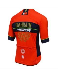 Maillot de ciclismo corto Merida: comodidad y frescura para tus rutas 2