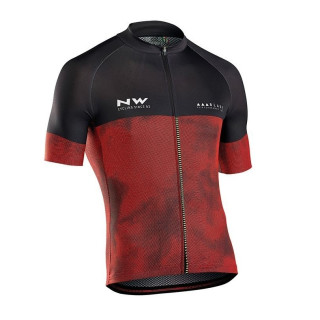 Maillot de ciclismo corto Northwave: comodidad y frescura para tus rutas