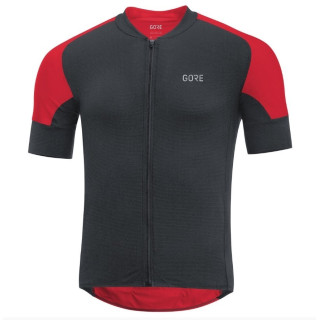 Maillot corto Gore: comodidad y frescura para tus rutas en bici