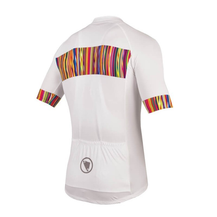 Maillot ciclismo corto Endura: comodidad y frescura para tus rutas