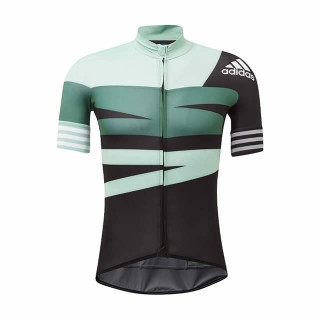Maillot de ciclismo corto Adidas: comodidad y frescura en cada paseo