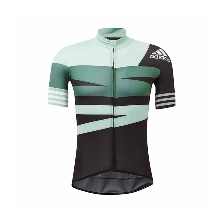 Maillot de ciclismo corto Adidas: comodidad y frescura en cada paseo