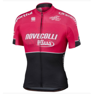 Maillot de ciclismo corto Nove Colli: comodidad y frescura en tus rutas