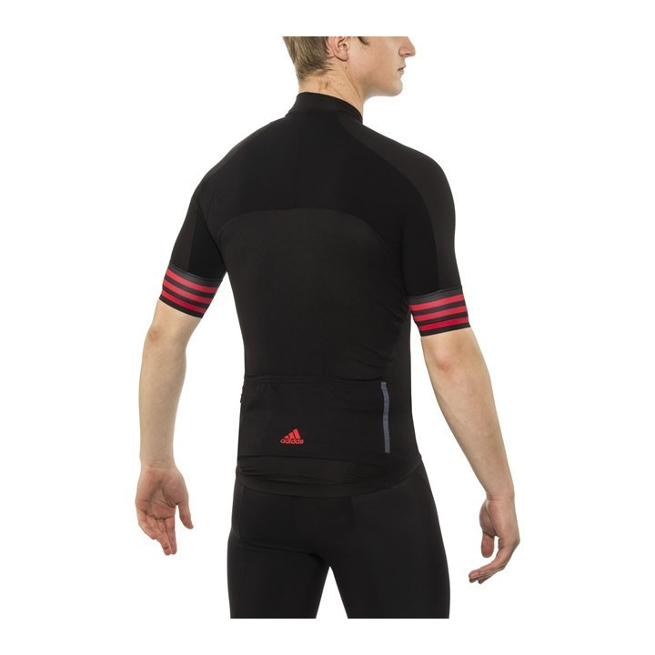 Maillot corto de ciclismo Adidas: comodidad y frescura para tus rutas