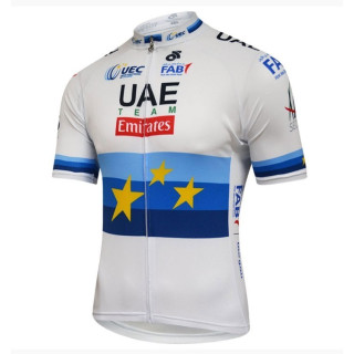 Maillot corto de ciclismo UAE Team Emirates: comodidad y calidad para tus rutas