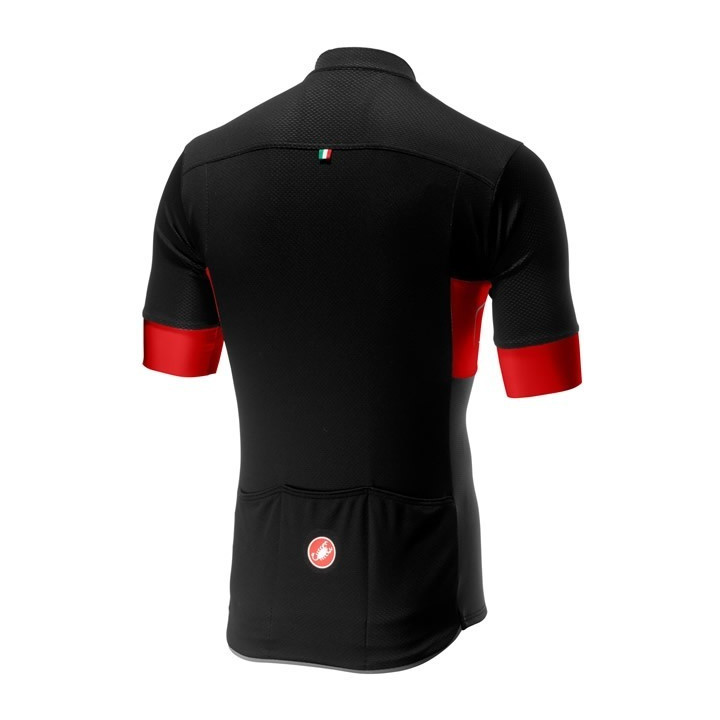 Maillot corto Castelli: comodidad y frescura para tus rutas en bici