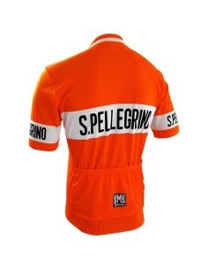 Maillot corto San Pellegrino: comodidad y frescura para tus rutas en bici 2