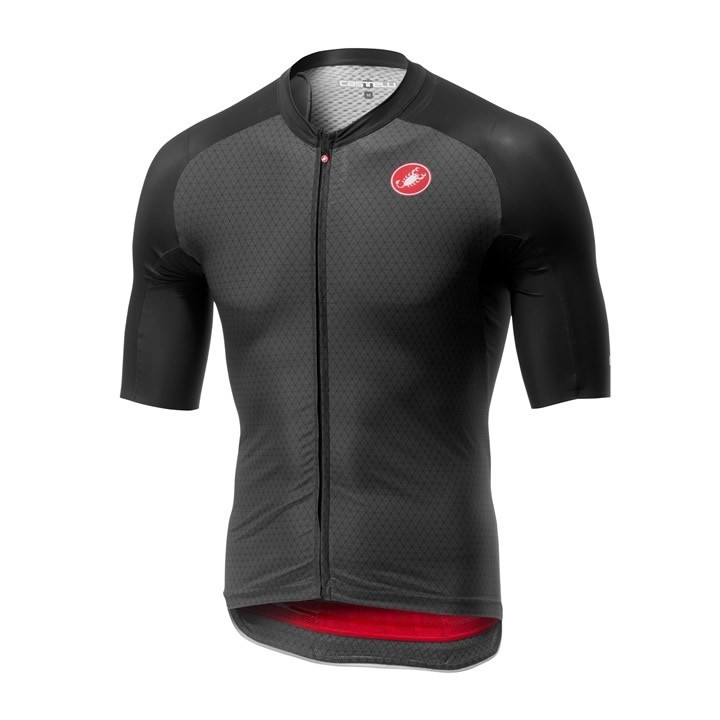 Maillot corto Castelli: comodidad y frescura para tus rutas en bicicleta