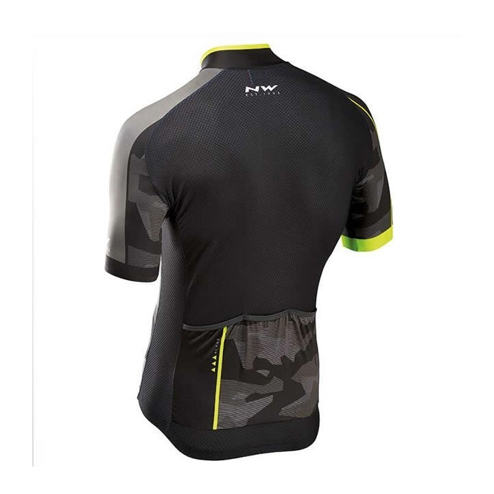 Maillot corto Northwave: comodidad y frescura para tus paseos en bici