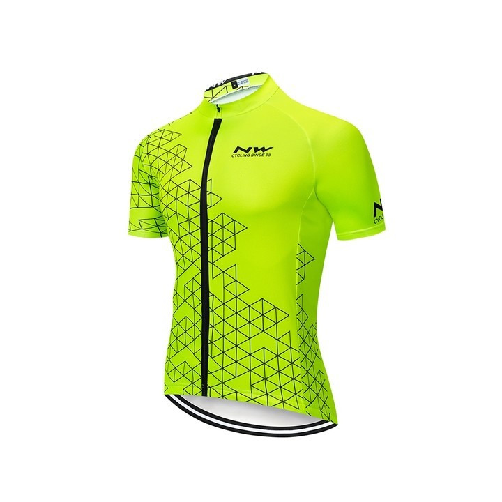 Maillot corto Northwave: comodidad y frescura para tus paseos en bici