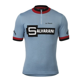 Maillot corto Salvarani: comodidad y frescura para tus rutas en bici