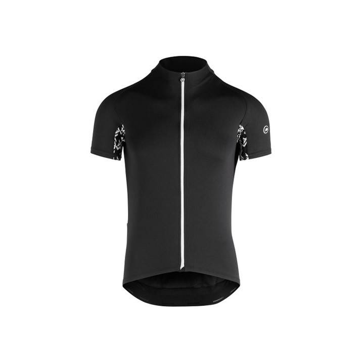 Maillot corto Assos: comodidad y frescura para tus rutas en bici