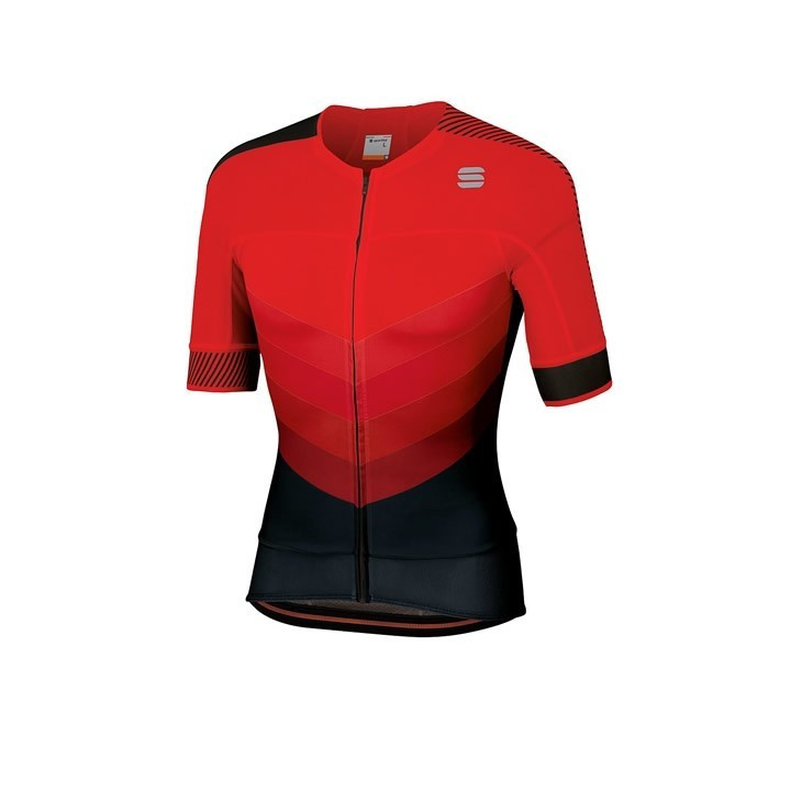 Maillot corto Sportfull: comodidad y frescura para tus rutas en bici